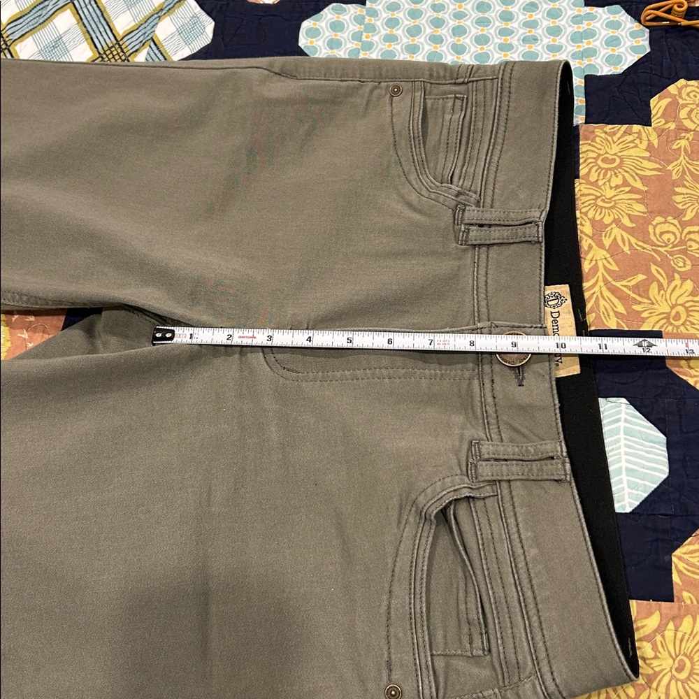 Democracy Green Gray Ab technology straight leg jeans - Picture 9 of 9